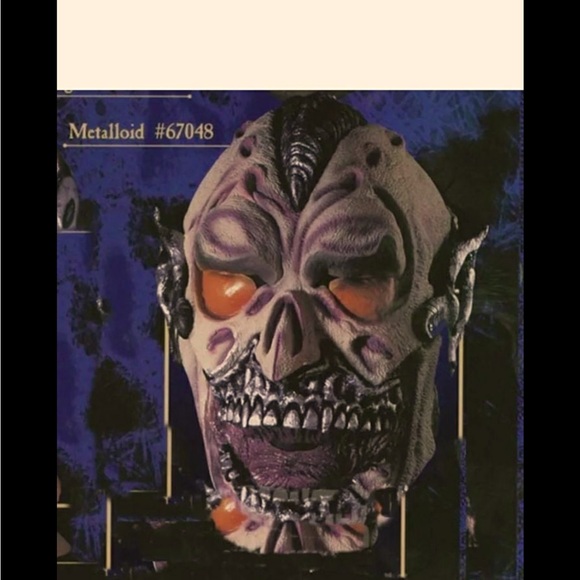 NW VINTAGE METALOID MASKLatex Prop by MASK IllusionsRubies#67048 BRAND NEW